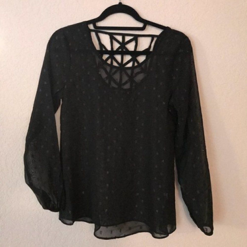 *30of3* Moa Moa blouse. Excellent condition. Size Small. - Picture 4 of 9